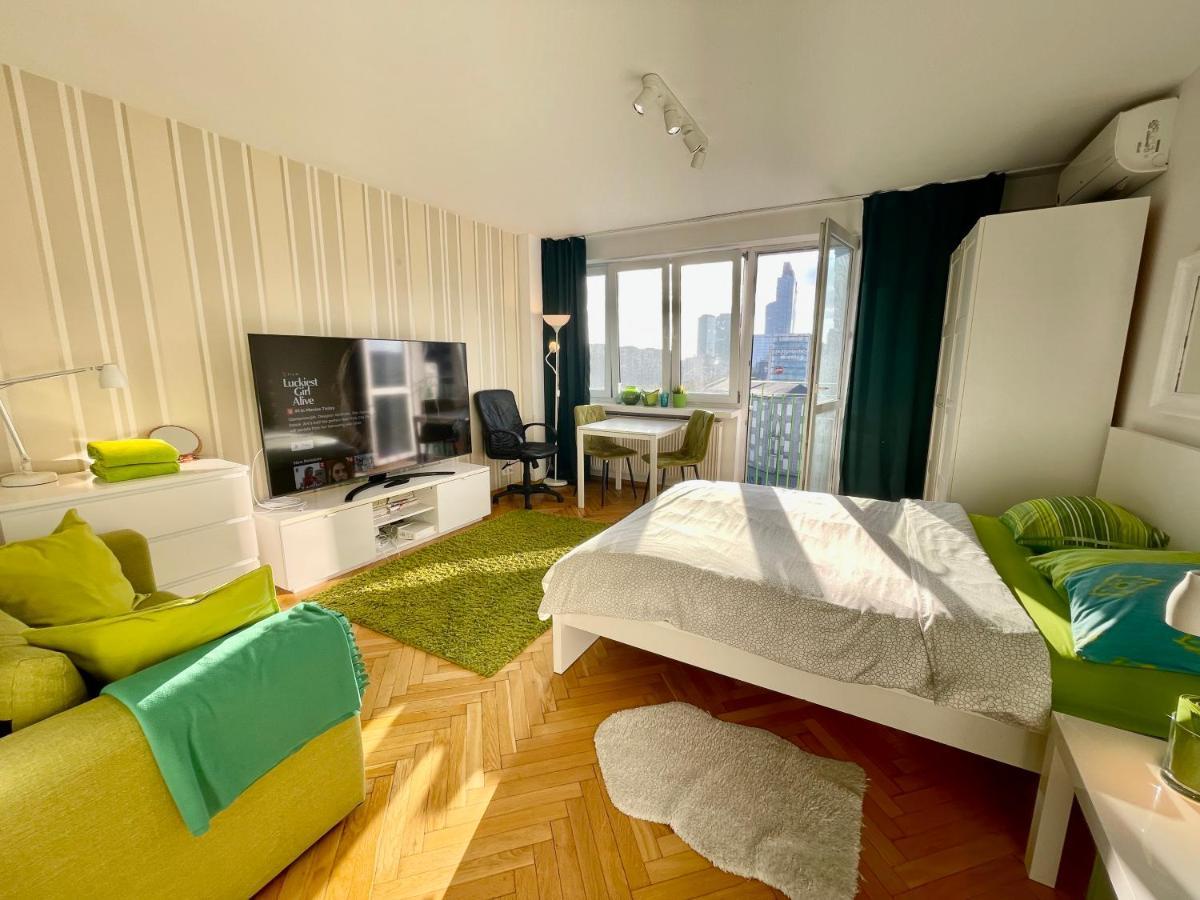 Super Rondo Onz Metro Nowe Wifi 300 Mb/s Aircondition Netflix Spotify Warszawa