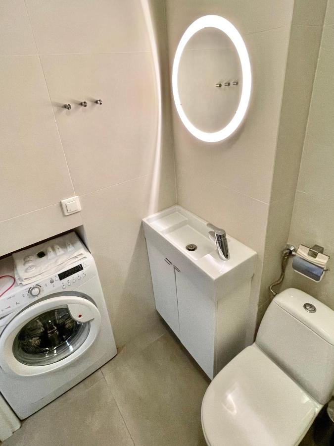 Super Rondo Onz Metro Nowe Wifi 300 Mb/s Aircondition Netflix Spotify Apartment Warschau
