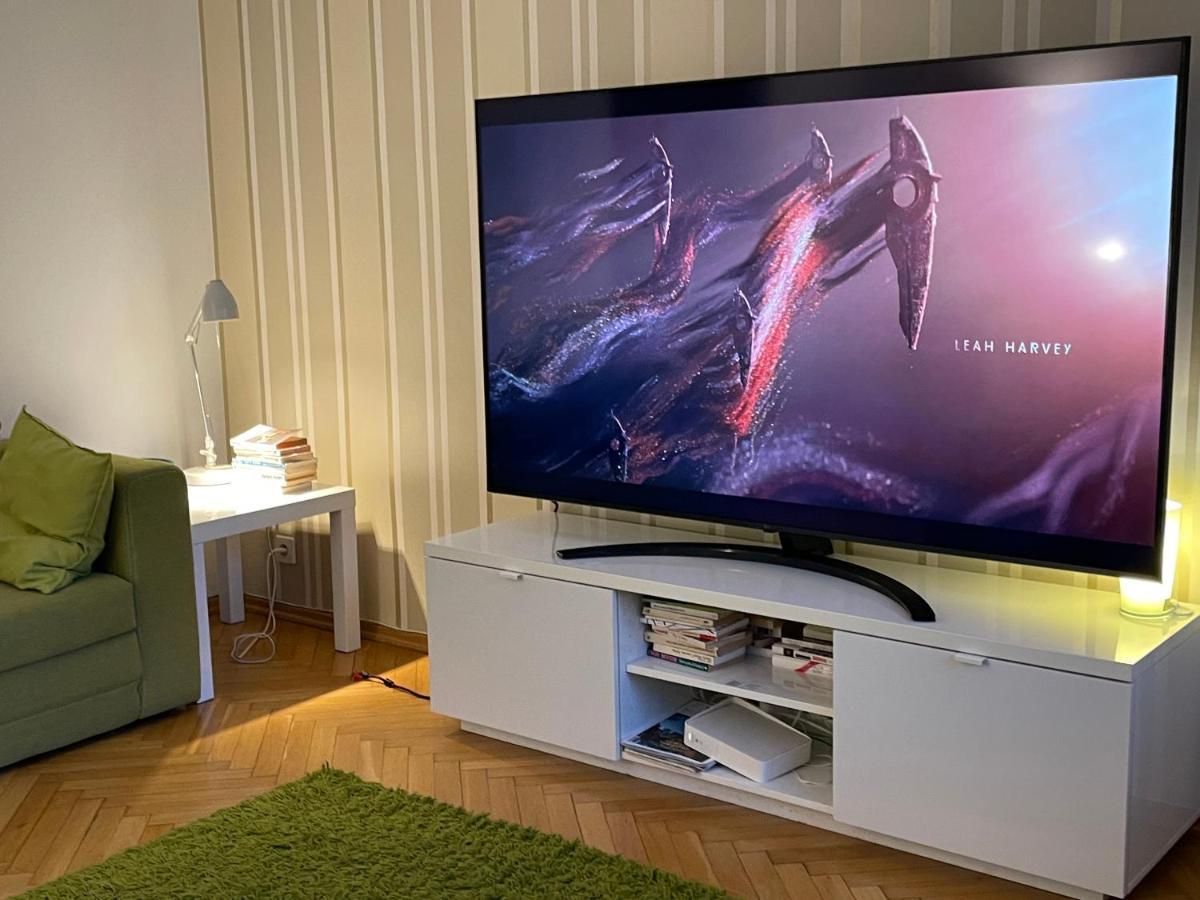Super Rondo Onz Metro Nowe Wifi 300 Mb/s Aircondition Netflix Spotify * Warschau